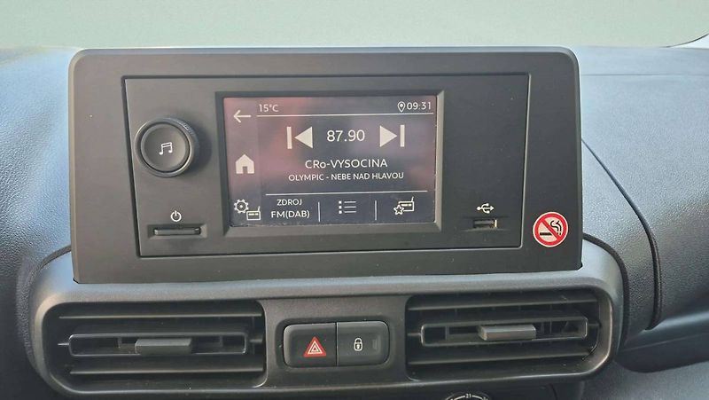 Opel Combo Van L1H1 1.5CDTI MT6 75kW - fotka 17 z 36