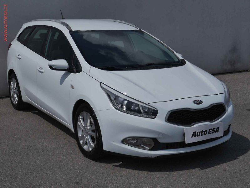 Kia Ceed (2014) 1.6 CRDI, ČR, AC, temp - fotografie inzerátu