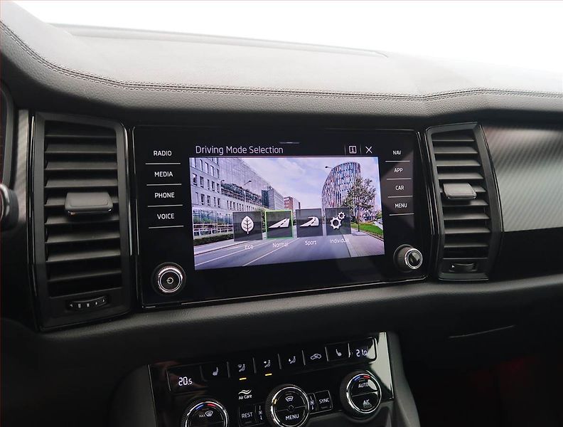 Škoda Kodiaq (2022) Sportline 1.5 TSI, digi klima - fotka 19 z 30