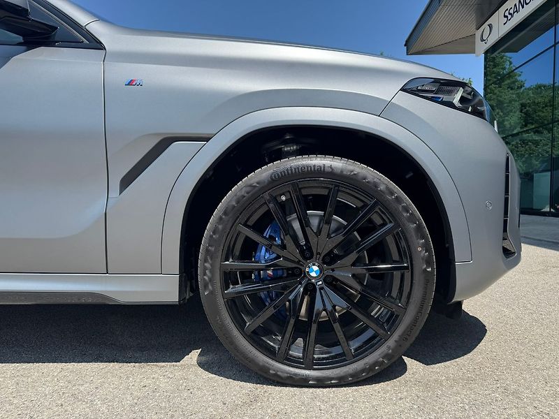 BMW X6 - fotka 12 z 28