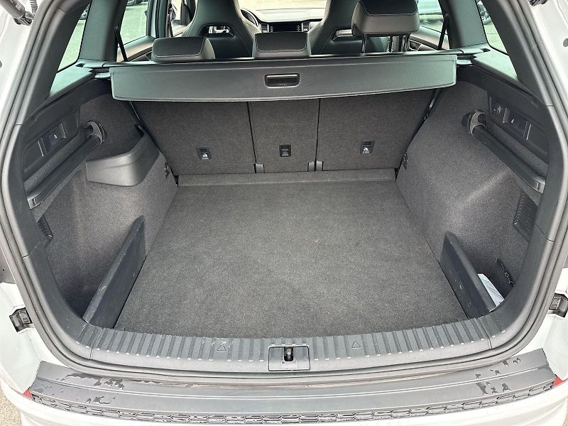 Škoda Kodiaq (2023) 2.0 TSI 4x4 DSG Sportline - fotka 32 z 36