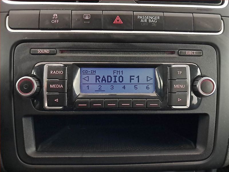 Volkswagen Polo (2010) 1.2 12V - fotka 13 z 17