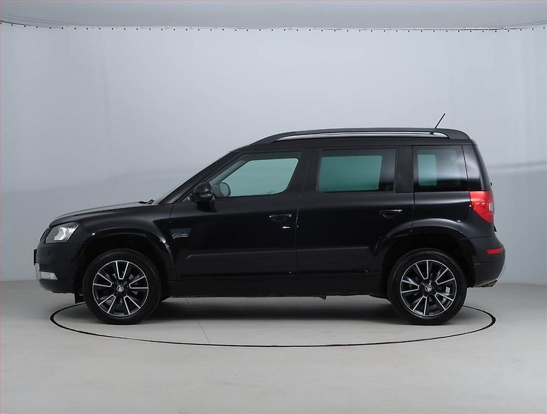 Škoda Yeti (2016) 1.2 TSI, Automat, Bi-Xenony - fotka 3 z 17