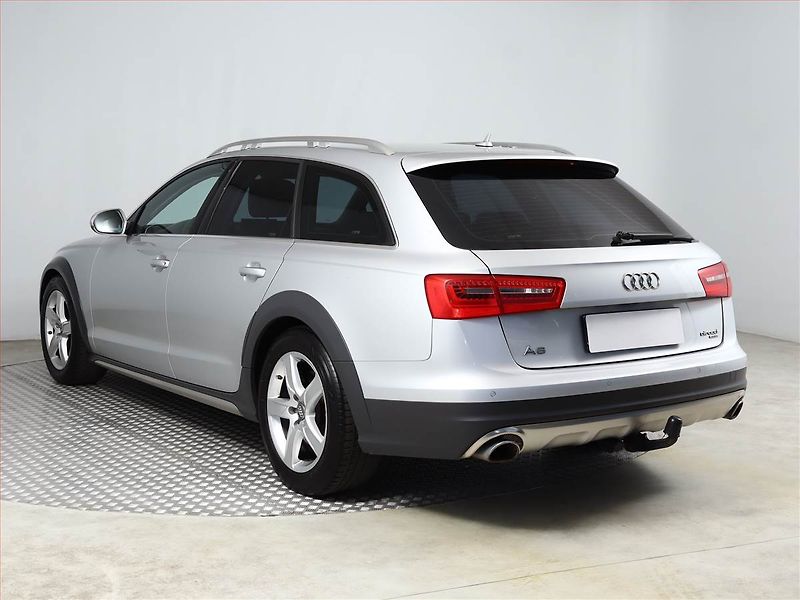 Audi A6 Allroad (2013) 3.0 TDI, 4X4, Automat, Kůže - fotka 4 z 19