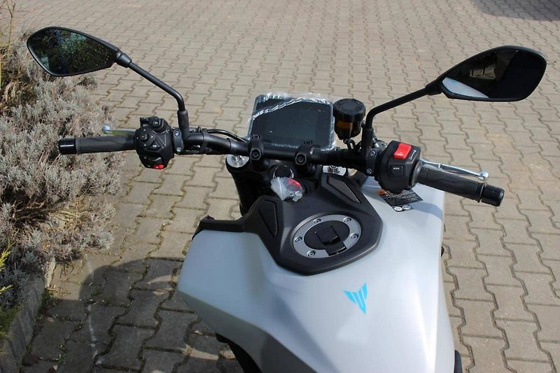 Yamaha MT-09 (2025) 2025 AKCE top cena - fotka 5 z 8