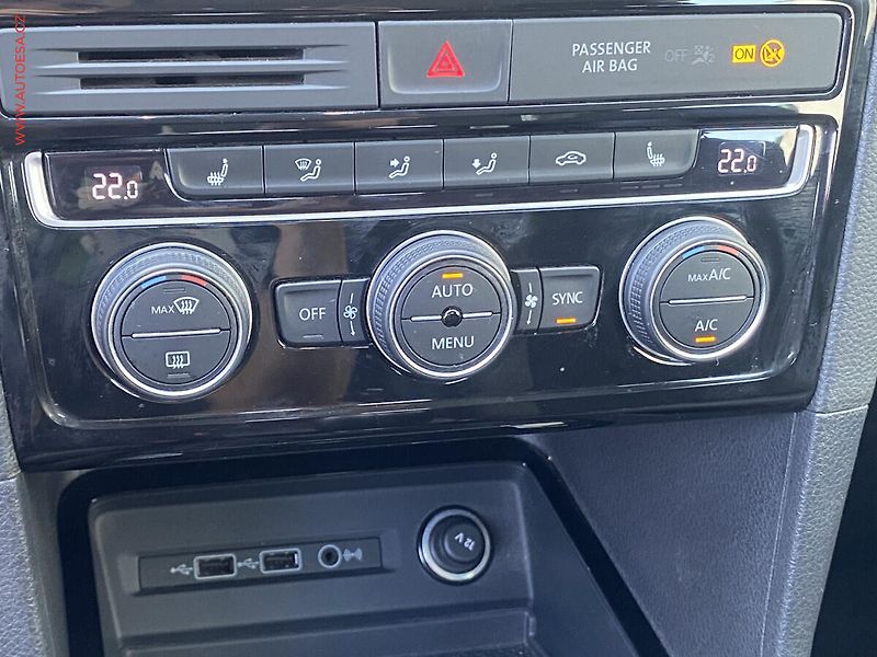 Volkswagen Golf Sportsvan (2018) 1.5 TSi, Highline, LED, TZ - fotka 14 z 18