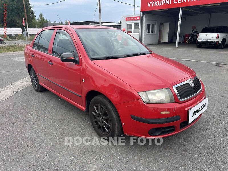 Škoda Fabia (2007) 1.2i sedan, 2.maj,ČR, AC - fotka 1 z 3