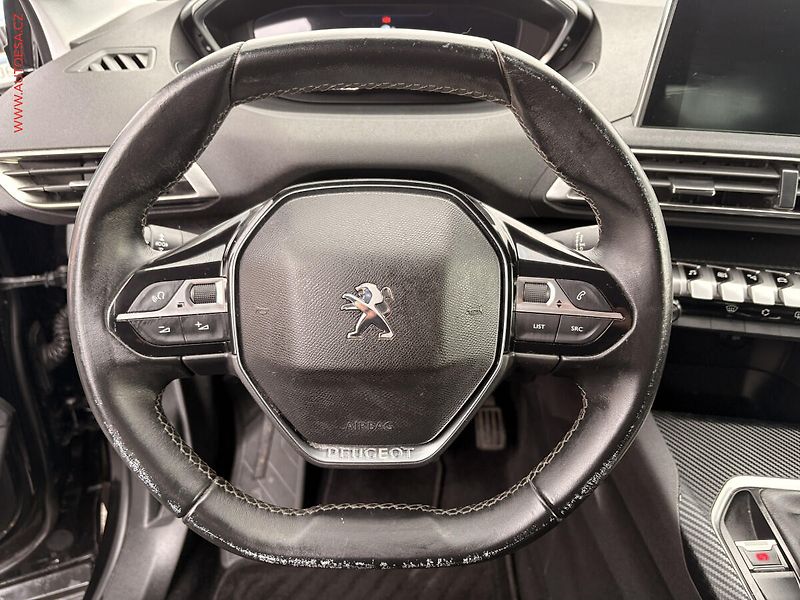 Peugeot 3008 (2019) 1.5HDi, Active, navi - fotka 13 z 18