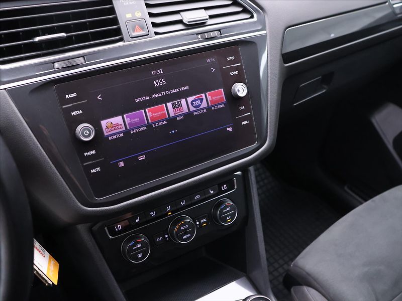Volkswagen Tiguan Allspace 2,0 TDI 110kW CZ DPH - fotka 19 z 30