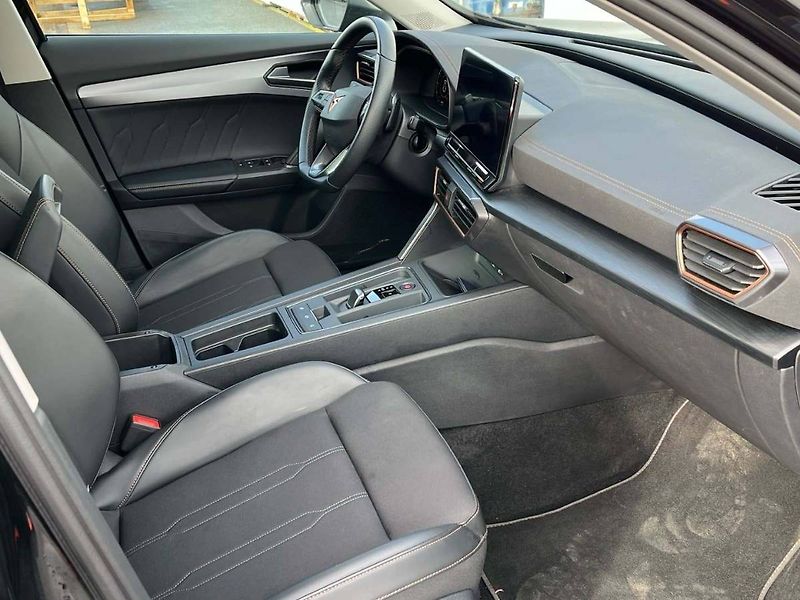 Cupra Formentor (2024) 1.5 TSI DSG - fotka 12 z 20