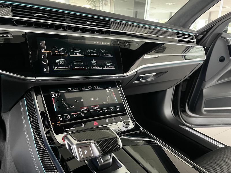Audi S8 4,0TFSI Quattro*420kW*Webasto - fotka 21 z 42