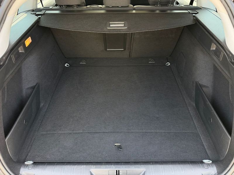 Peugeot 308 ALLURE 1.2PT 130 MAN6*DPH - fotka 6 z 33