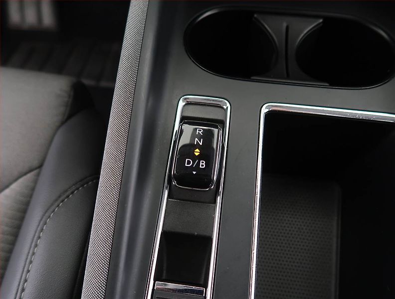Škoda Enyaq (2022) 60 (62 kWh), SoH 93% - fotka 13 z 29