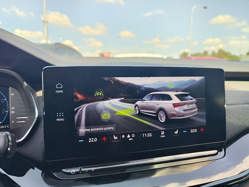 Škoda Octavia 2.0 TDI/110kW Style - fotka 18 z 30