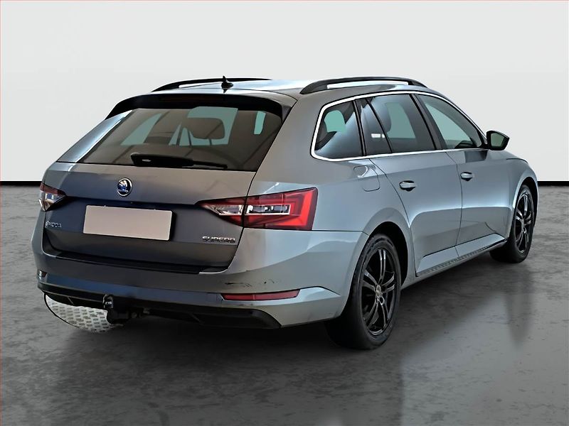 Škoda Superb (2015) Ambition Plus 1.6 TDI, Navi - fotka 5 z 16