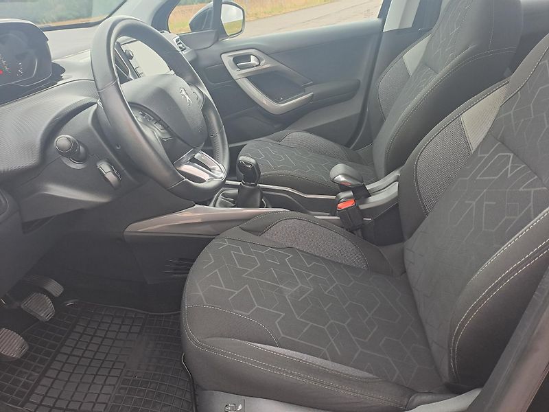 Peugeot 2008 (2017) 1.2  1. MAJITEL ČR PĚKNÝ STAV - fotka 10 z 31