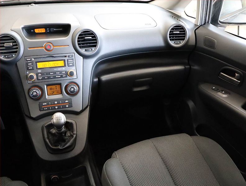 Kia Carens (2007) 2.0 CRDi, po STK, Tažné - fotka 8 z 17