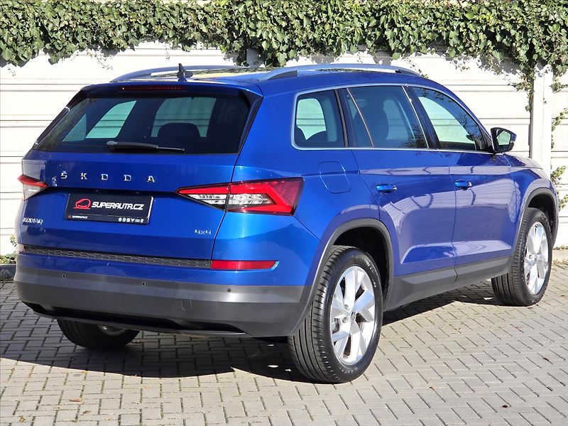 Škoda Kodiaq 2,0 TSi DSG 4x4 Tažné Style Pr - fotka 6 z 26