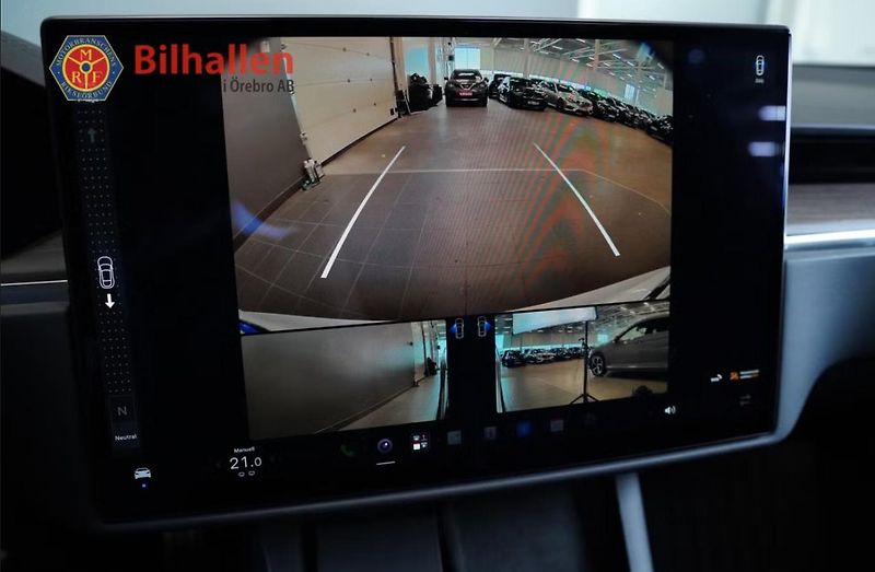 Tesla Model S LR AWD Vzduch Pano Kam Yoke - fotka 28 z 35