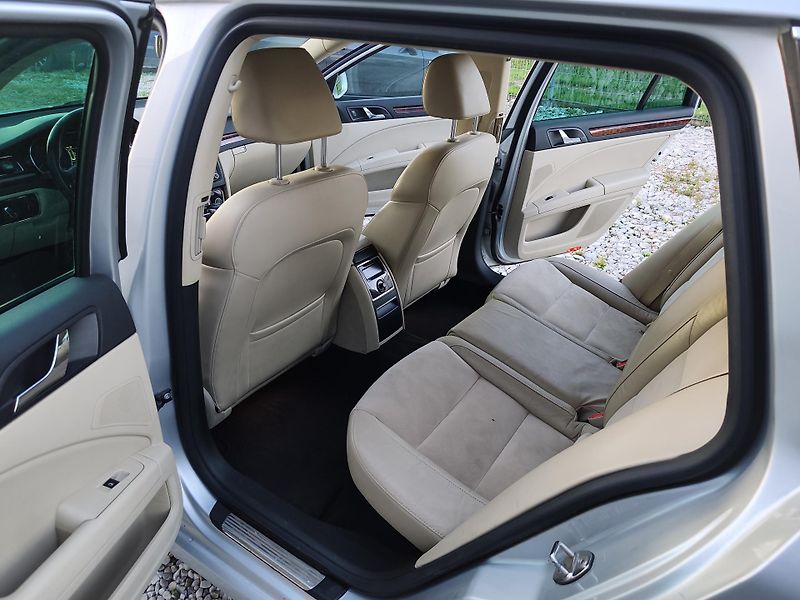 Škoda Superb 2.0TDI 125KW, AUTOMAT, KŮŽE - fotka 12 z 23