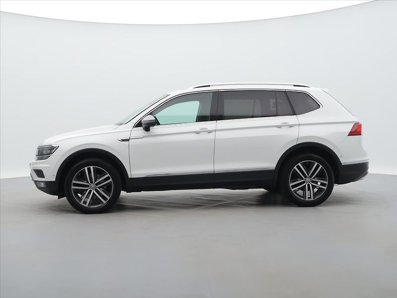 Volkswagen Tiguan Allspace 2,0 TSI 162kW DSG 4M LED 1.Maj - fotka 4 z 33