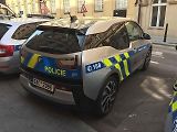Policejní hlídka může řidiče zastavit i bez toho, aby každý detail uniformy vypadal podle představ z internetových rad.