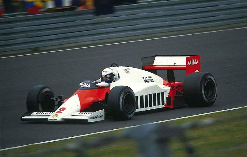 Magazín Motor Sport sestavil žebříček 10 nejúspěšnějších závodních jezdců světa. Tomu vévodí trojice Jim Clark, Lewis Hamilton a Ayrton Senna.