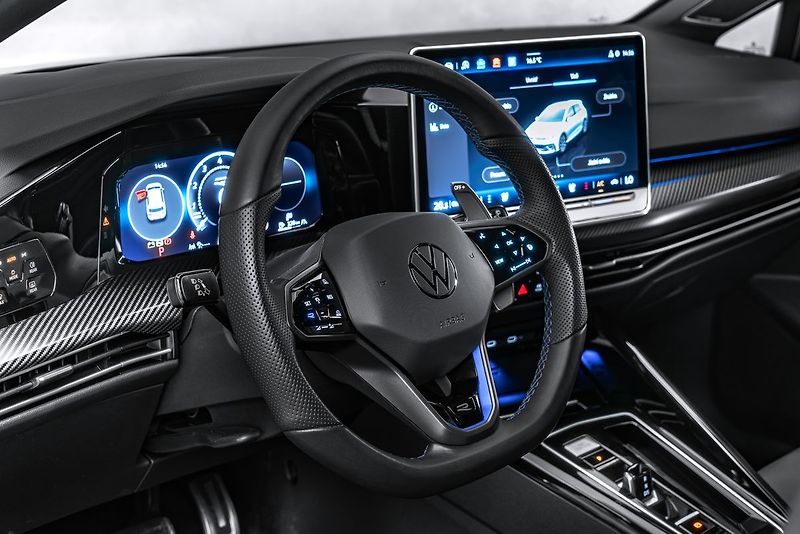 Volkswagen Golf R 245kW 4M Performane IQ - fotka 17 z 25