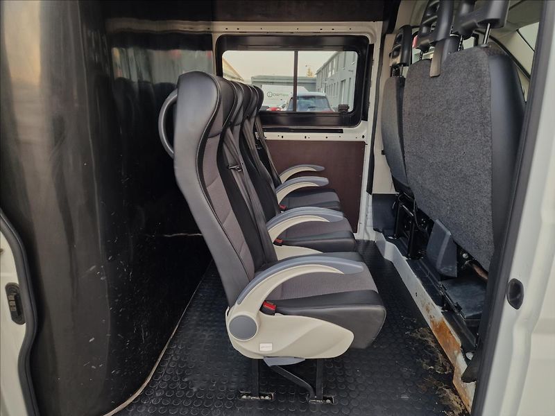 Citroën Jumper 2.2HDI L2H2 6-míst,ČR,1.Maj. - fotka 17 z 45