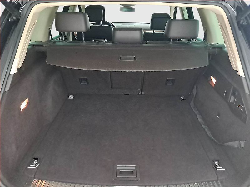 Volkswagen Touareg (2010) 3.0 TDI, 4X4, Automat, Navi - fotka 14 z 25