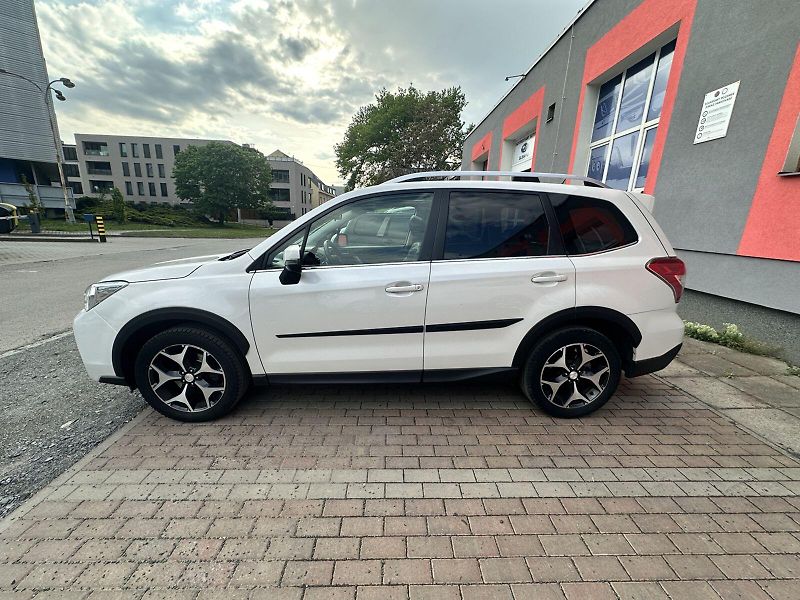 Subaru Forester (2013) 2.0XT Executive MY2013 - fotka 7 z 17