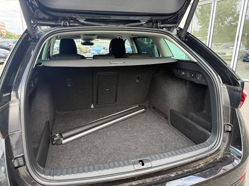 Škoda Octavia Style 2.0 TDI 110kW DSG Combi - fotka 25 z 27