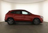 Mercedes-Benz GLA (2025) 180, AMG LINE, KEYLESS - náhled 6