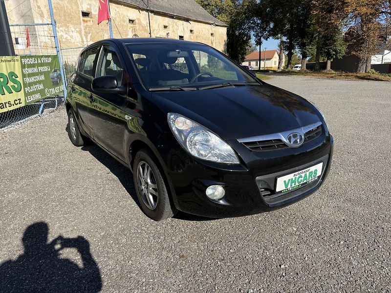 Hyundai i20 1,4CRDI  - fotka 3 z 18