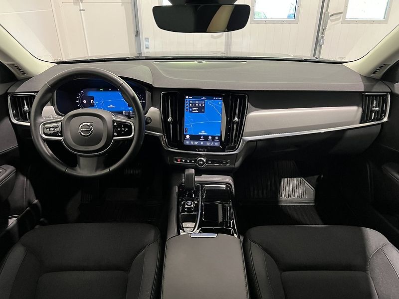 Volvo V90 Recharge T6 Core Kamera BLIS - fotka 12 z 23