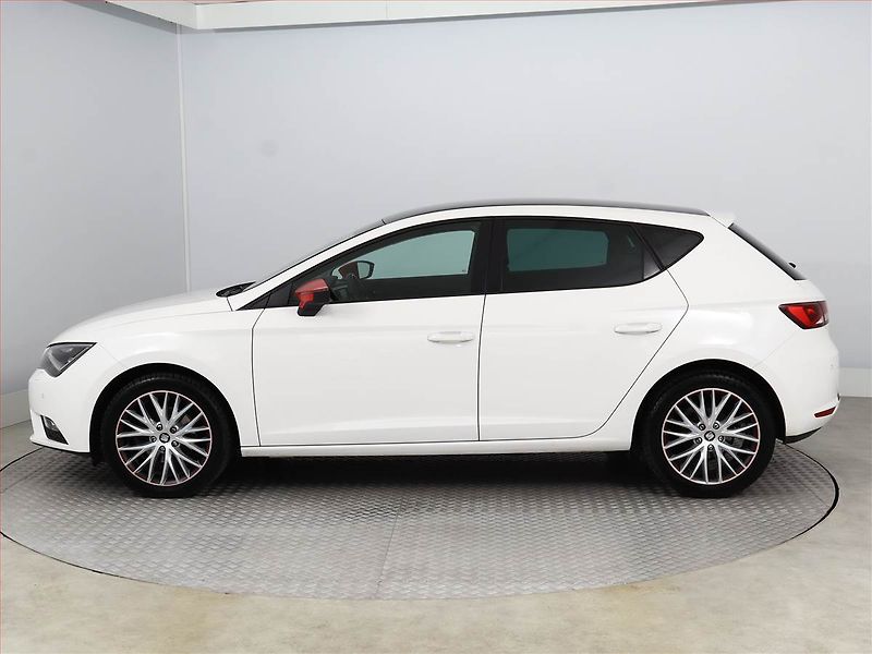 Seat Leon (2016) Style 1.2 TSI, ČR,1.maj - fotka 3 z 16