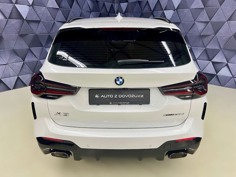 BMW X3 2.0d xDrive M-PAKET, HARMAN - fotka 6 z 31