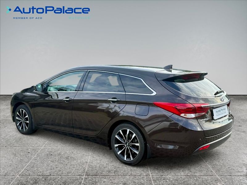 Hyundai i40 1,7 CRDI EXPERIENCE SERVIS - fotka 6 z 10