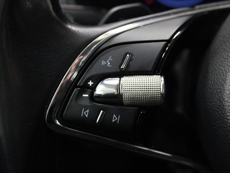 Škoda Octavia 2,0 TDI DSG style 1. maj. CZ - fotka 18 z 33