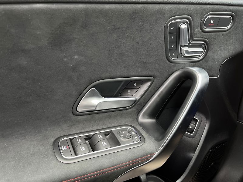 Mercedes-Benz Třídy A A-Třída 250e EQ AMG Style - fotka 13 z 21
