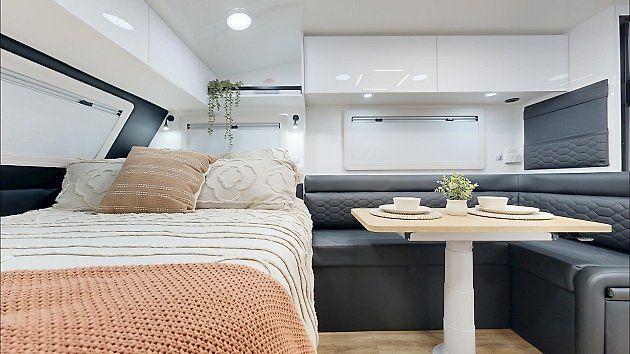 Karavan Vacationer Caravans Enduro X kombinuje luxus, prostor pro rodiny i schopnost zvládnout náročný terén., zdroj: se svolením Vacationer Caravans