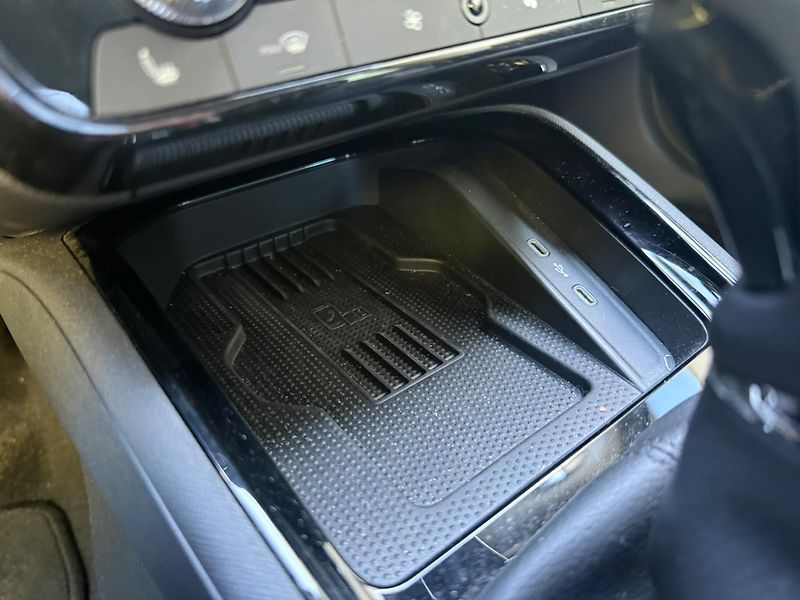 Škoda Scala Top Selection 1.5 TSI 110kw DS - fotka 17 z 23