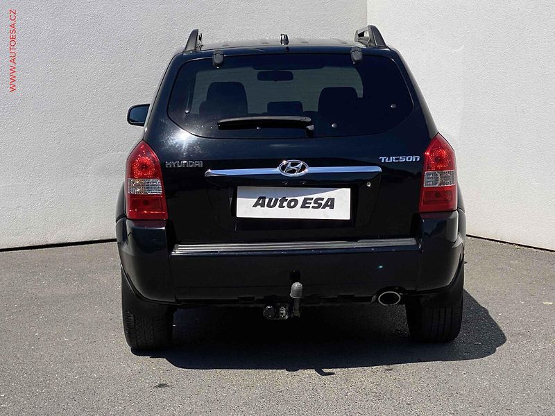 Hyundai Tucson (2008) 2.0 CVVT, Style, AC, TZ - fotka 5 z 15