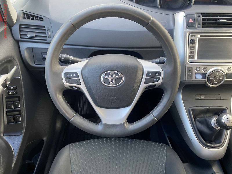 Toyota Verso (2013) 2.0 D-4D, ČR, STK6/28 - fotka 11 z 17
