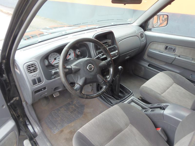 Nissan Navara (2004) 2.5 TD 4x4 dlouhá REZERVACE  - fotka 5 z 12