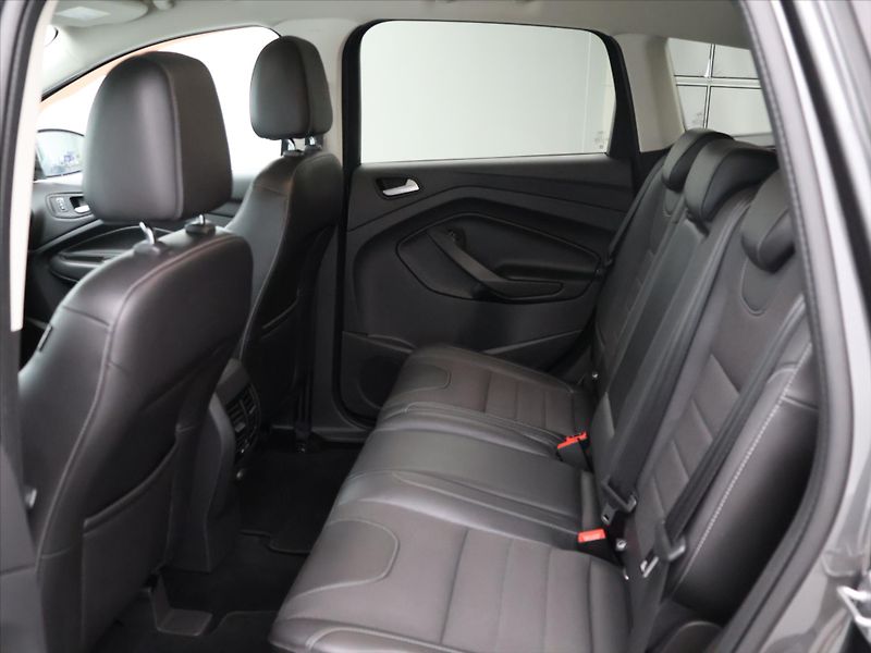 Ford Kuga 2,0 TDCi 132 kW 4x4 - fotka 14 z 28
