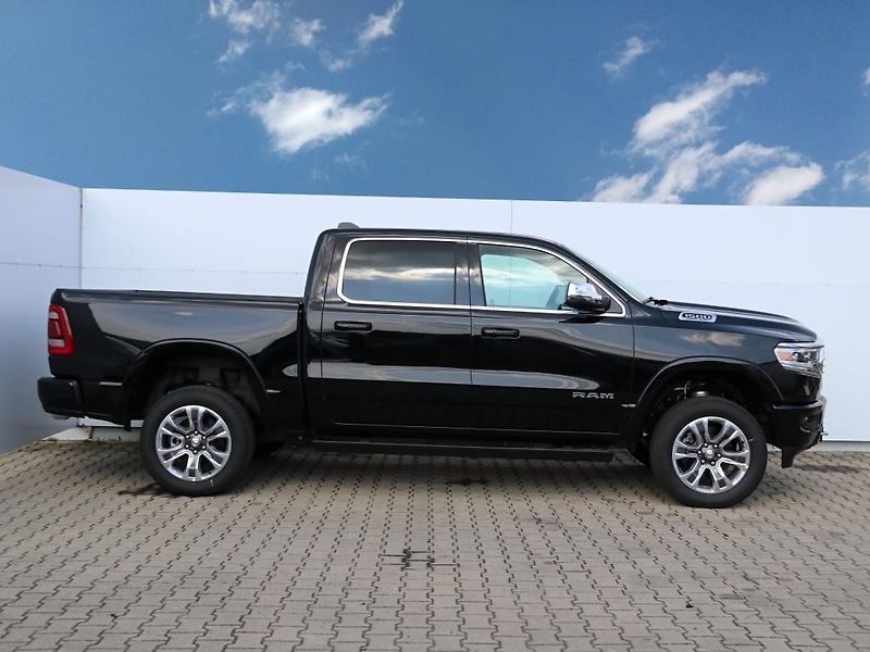 RAM 1500 (2024) Longhorn Sport 5.7 V8 Hemi  - fotka 5 z 39