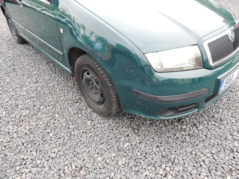 Škoda Fabia (2005) 1.2HTP,40kw,ČR,1majitel - fotka 9 z 33