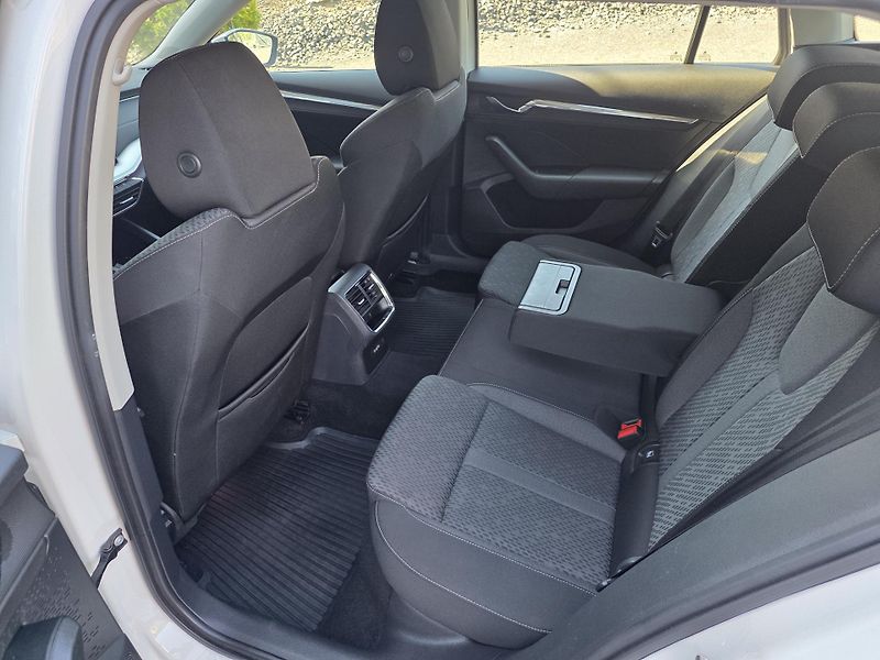 Škoda Octavia (2022) 1.5TSI 110kW DSG STYLE ČR NOVÉ - fotka 9 z 20