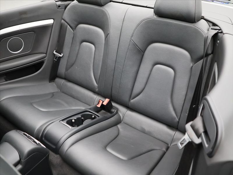 Audi A5 3,0 TDI 176kW quattro S-line - fotka 22 z 41